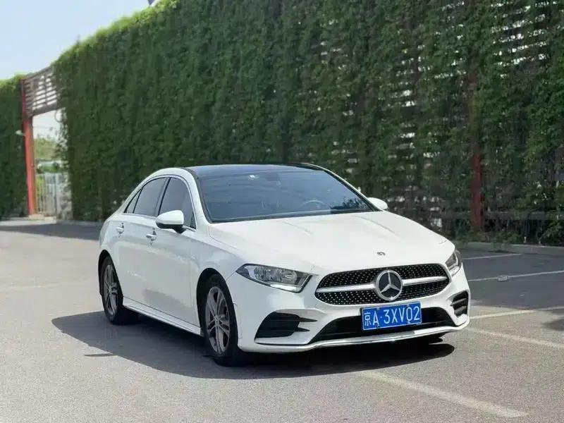 2022 Mercedes-Benz A-Class A 180 L Sport Sedan — миниатюра 3