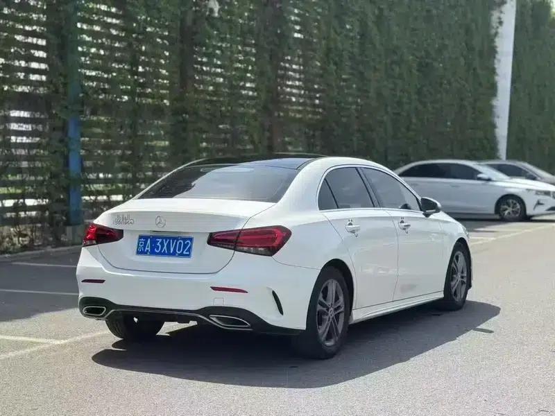 2022 Mercedes-Benz A-Class A 180 L Sport Sedan — миниатюра 6