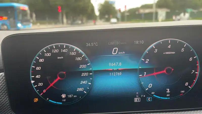 2022 Mercedes-Benz A-Class A 180 L Sport Sedan — миниатюра 8