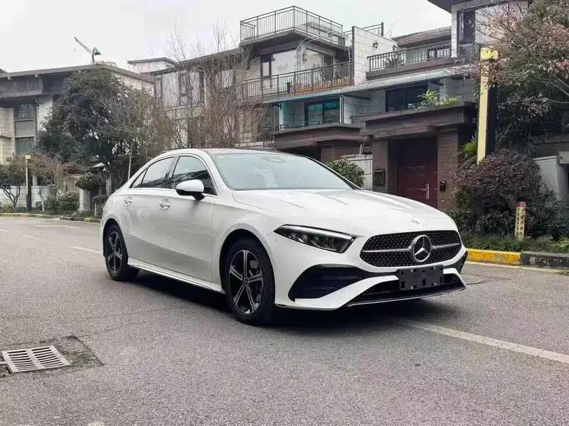 2023 Mercedes-Benz A-Class A 200 L Sport Sedan Fashion Edition — миниатюра 3