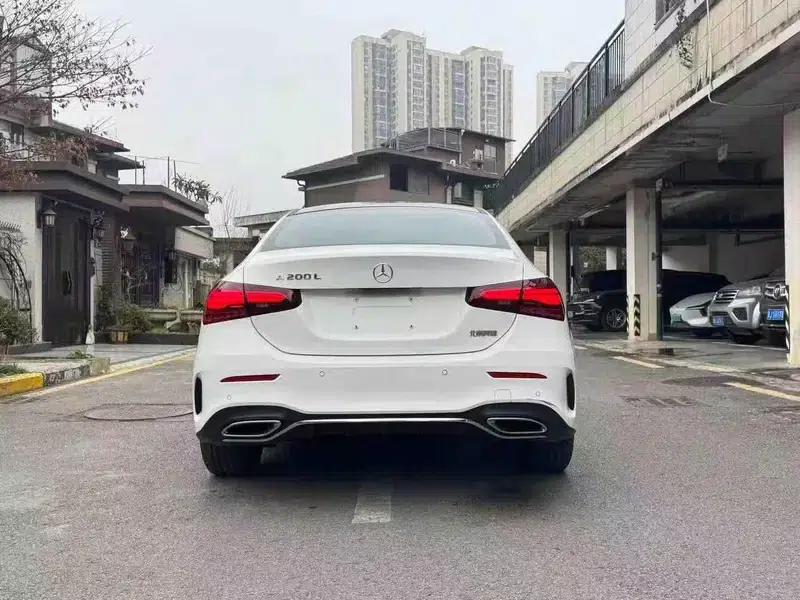 2023 Mercedes-Benz A-Class A 200 L Sport Sedan Fashion Edition — миниатюра 5