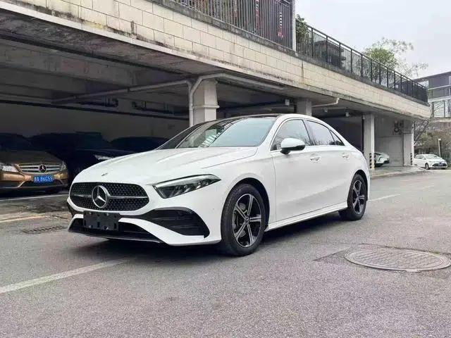 2023 Mercedes-Benz A-Class A 200 L Sport Sedan Fashion Edition