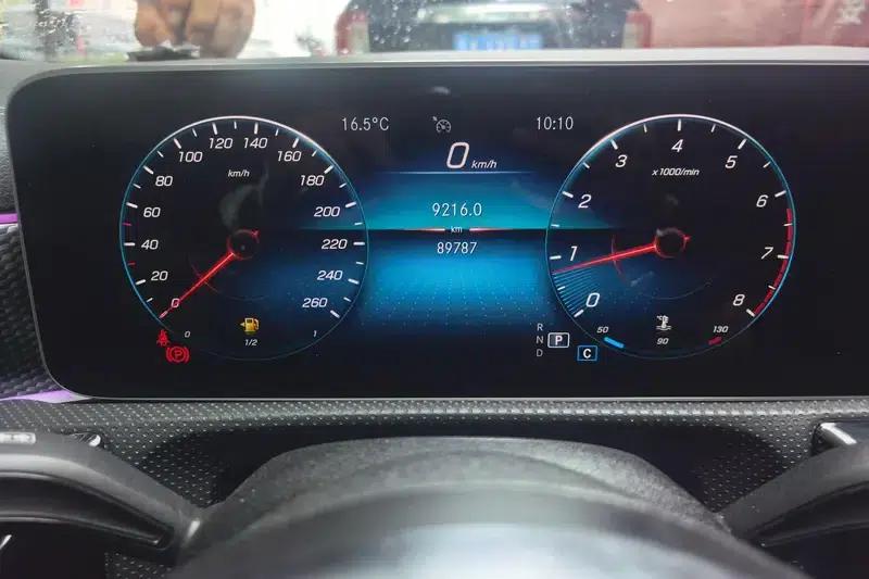Mercedes-Benz A-Class 2020 Facelift A 200 L Sport Sedan Fashion Model — миниатюра 15