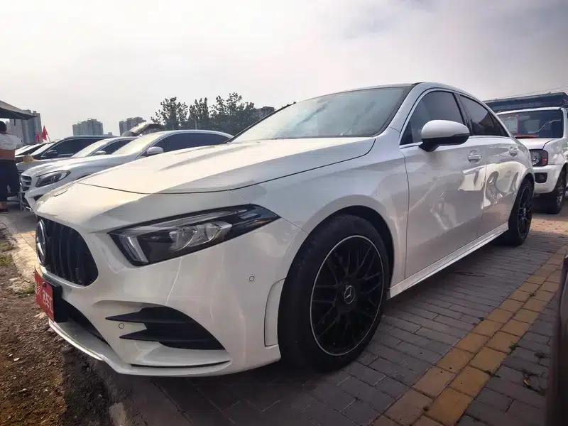 Mercedes-Benz A-Class 2020 A 200 L Sport Sedan — миниатюра 1