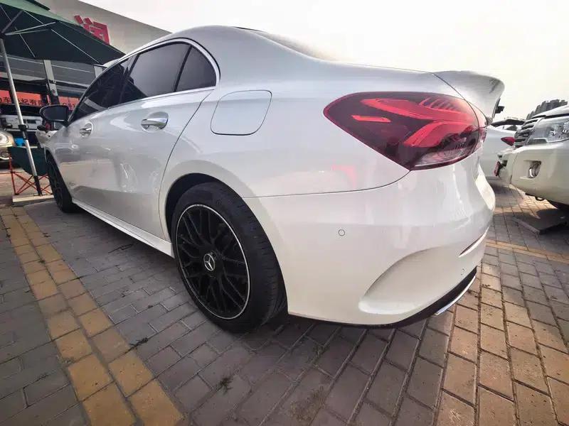 Mercedes-Benz A-Class 2020 A 200 L Sport Sedan — миниатюра 10