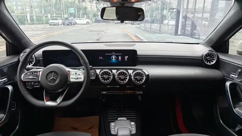 Mercedes-Benz A-Class 2021 A 200 L Sport Sedan Fashion Edition — миниатюра 12