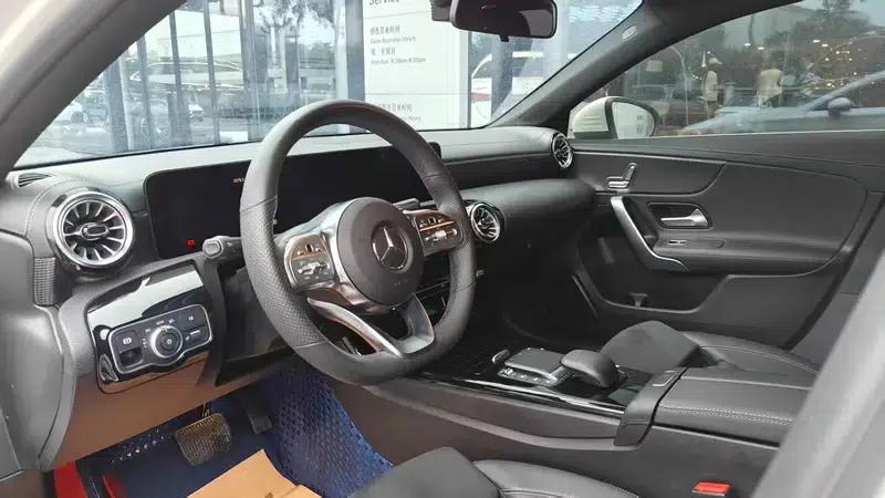 Mercedes-Benz A-Class 2021 A 200 L Sport Sedan Fashion Edition — миниатюра 14