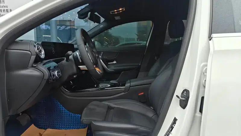 Mercedes-Benz A-Class 2021 A 200 L Sport Sedan Fashion Edition — миниатюра 16