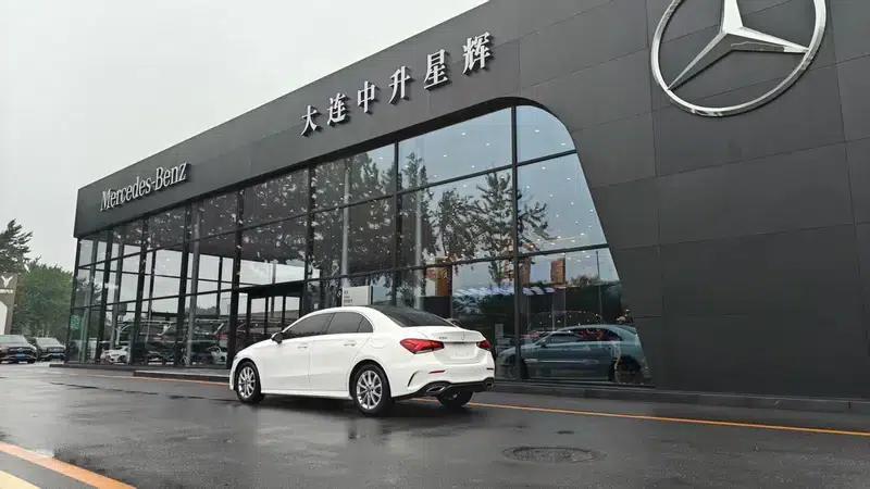 Mercedes-Benz A-Class 2021 A 200 L Sport Sedan Fashion Edition — миниатюра 4
