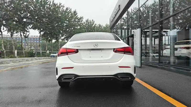 Mercedes-Benz A-Class 2021 A 200 L Sport Sedan Fashion Edition — миниатюра 5