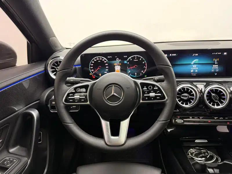 2021 Mercedes-Benz A-Class A 200 L Sport Sedan Dynamic Edition — миниатюра 16