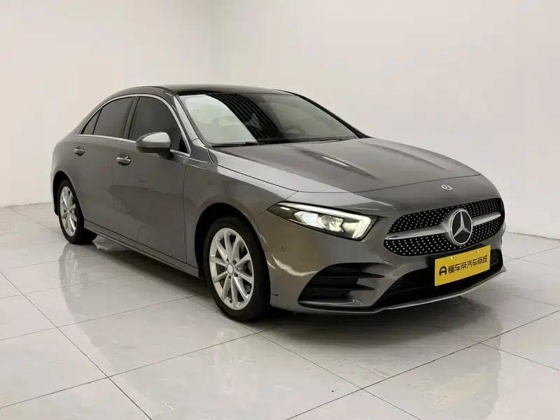 2021 Mercedes-Benz A-Class A 200 L Sport Sedan Dynamic Edition — миниатюра 3