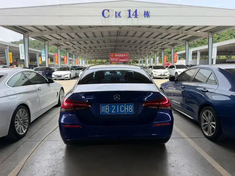2021 Mercedes-Benz A-Class A 180 L Sport Sedan — миниатюра 5