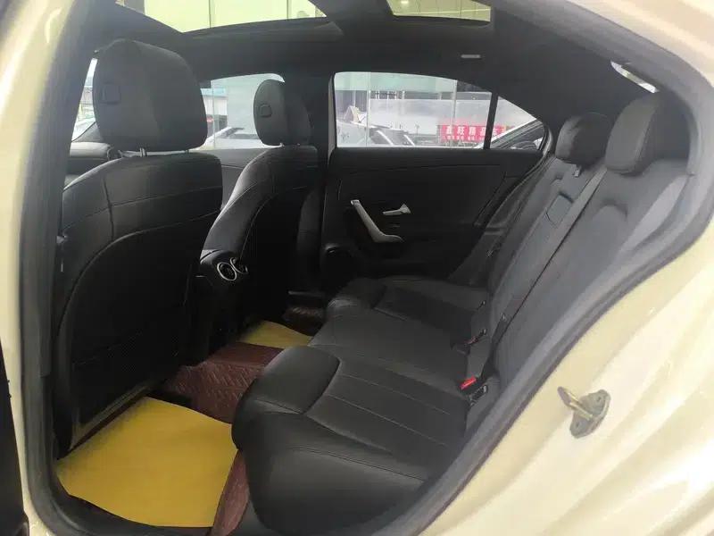 2021 Mercedes-Benz A-Class A 200 L Sport Sedan Dynamic Edition — миниатюра 16