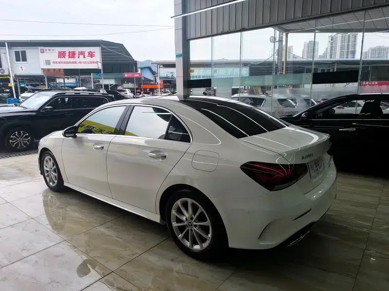 2021 Mercedes-Benz A-Class A 200 L Sport Sedan Dynamic Edition — миниатюра 4