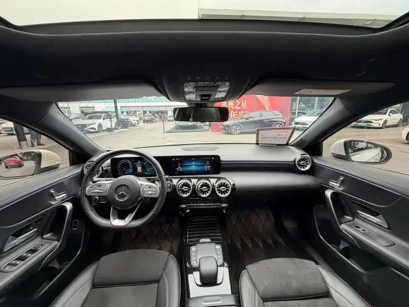 2019 Mercedes-Benz A-Class A 200 L — миниатюра 11