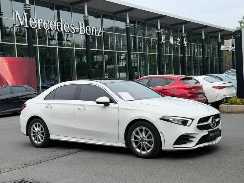 2019 Mercedes-Benz A-Class A 200 L — миниатюра 3