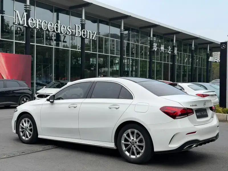 2019 Mercedes-Benz A-Class A 200 L — миниатюра 5