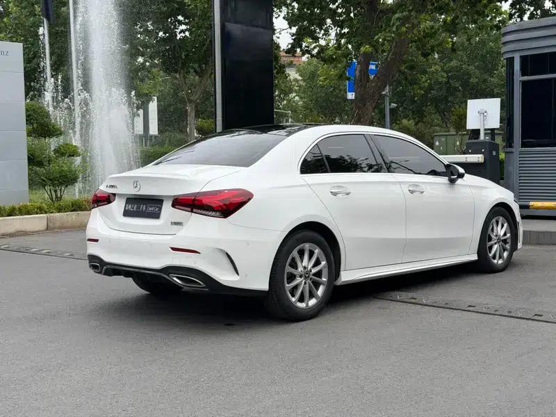 2019 Mercedes-Benz A-Class A 200 L — миниатюра 7