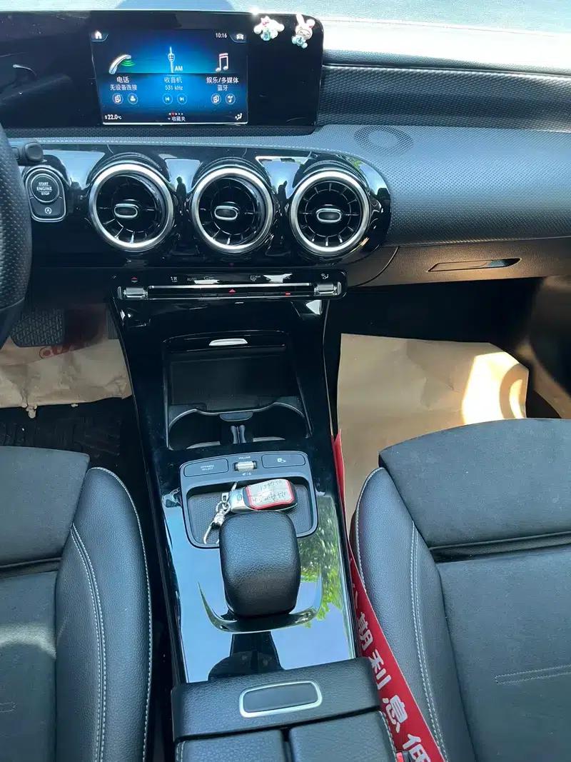 2019 Mercedes-Benz A-Class A 180 L — миниатюра 11