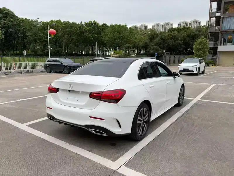 2019 Mercedes-Benz A-Class A 180 L — миниатюра 6