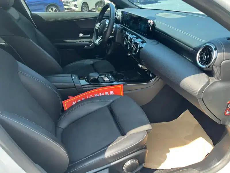 2019 Mercedes-Benz A-Class A 180 L — миниатюра 8