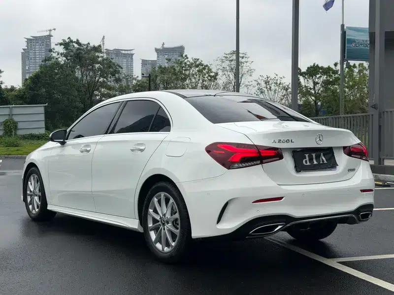 2022 Mercedes-Benz A-Class A 200 L Sport Sedan Dynamic Edition — миниатюра 5