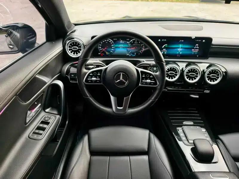 2021 Mercedes-Benz A-Class A 200 L Sport Sedan Dynamic Edition — миниатюра 13
