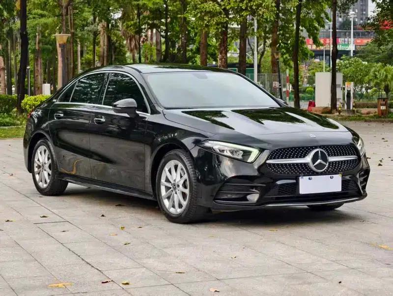 2021 Mercedes-Benz A-Class A 200 L Sport Sedan Dynamic Edition — миниатюра 3