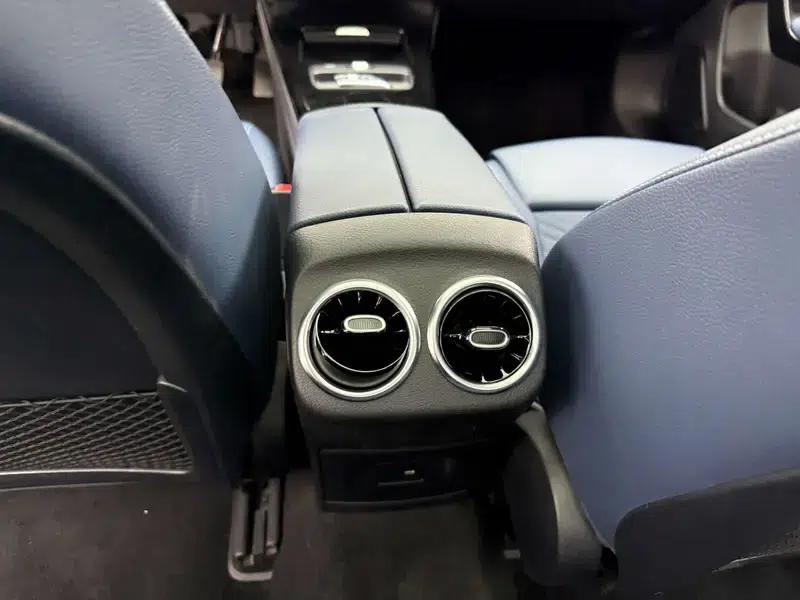 2021 Mercedes-Benz A-Class A 180 L — миниатюра 11