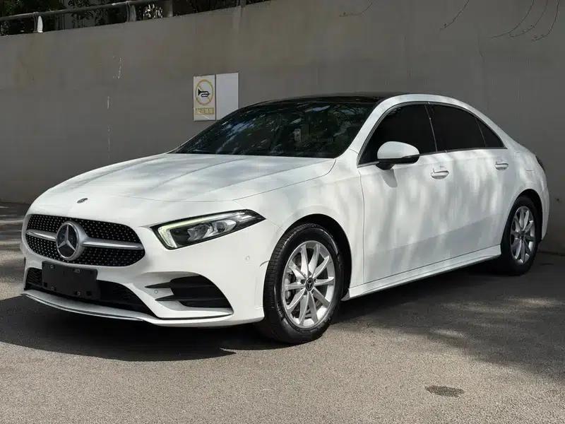 Mercedes-Benz A-Class 2019 A 200 L Sport Sedan First Edition — миниатюра 1