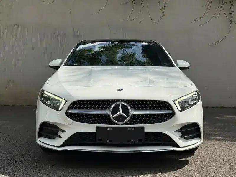 Mercedes-Benz A-Class 2019 A 200 L Sport Sedan First Edition — миниатюра 2