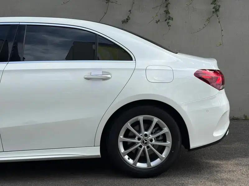 Mercedes-Benz A-Class 2019 A 200 L Sport Sedan First Edition — миниатюра 14