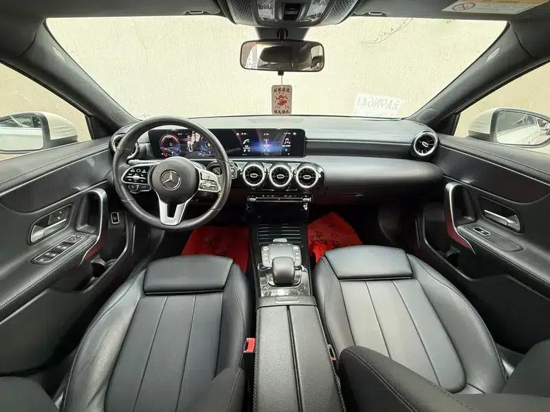 Mercedes-Benz A-Class 2019 A 200 L Sport Sedan First Edition — миниатюра 18