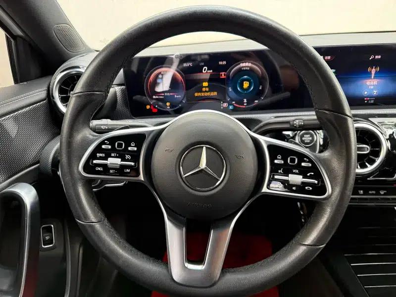 Mercedes-Benz A-Class 2019 A 200 L Sport Sedan First Edition — миниатюра 21