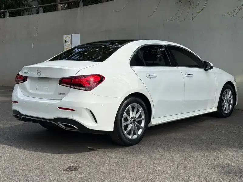 Mercedes-Benz A-Class 2019 A 200 L Sport Sedan First Edition — миниатюра 7