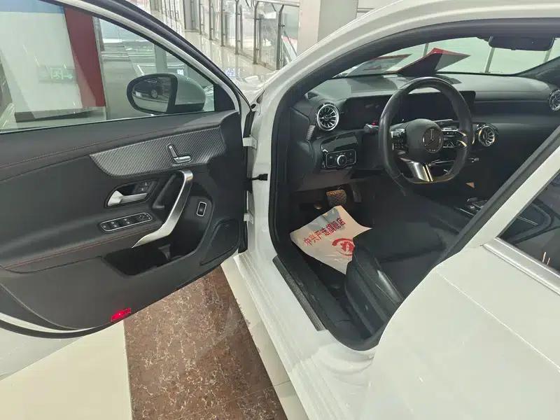 2023 Mercedes-Benz A-Class A 200 L Sport Sedan Fashion Edition — миниатюра 11