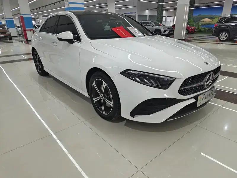 2023 Mercedes-Benz A-Class A 200 L Sport Sedan Fashion Edition — миниатюра 3