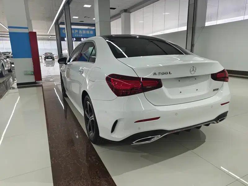 2023 Mercedes-Benz A-Class A 200 L Sport Sedan Fashion Edition — миниатюра 4