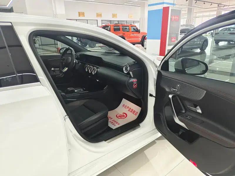 2023 Mercedes-Benz A-Class A 200 L Sport Sedan Fashion Edition — миниатюра 9