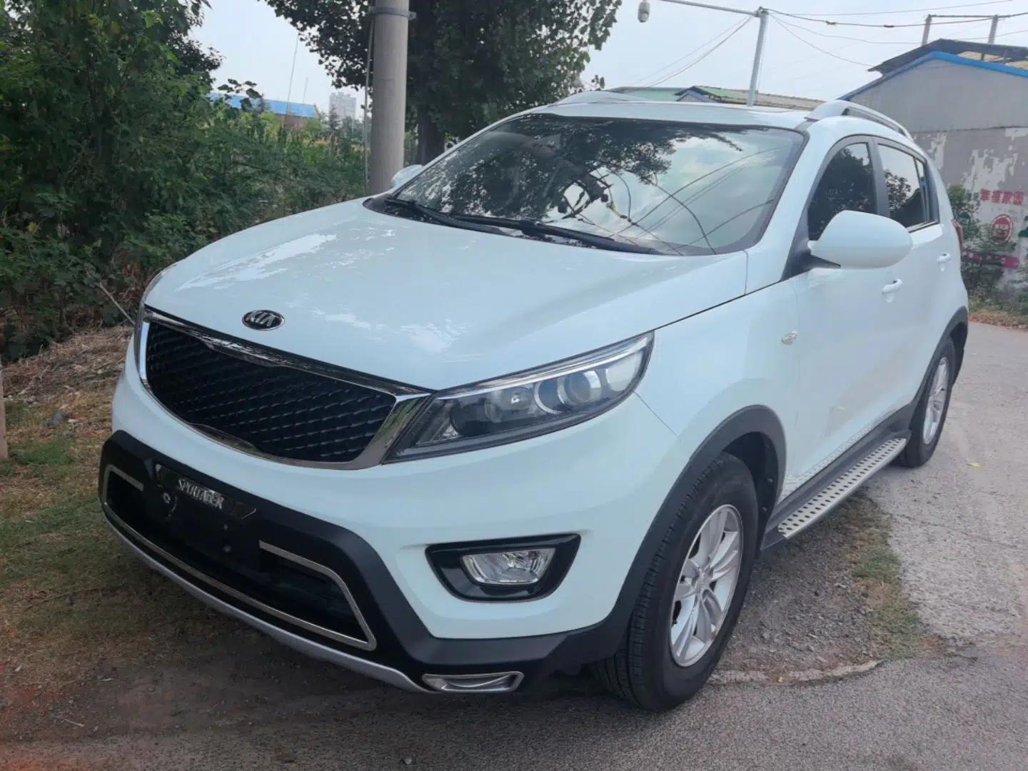 Kia Sportage R 2016 2.0L Automatic Two-Wheel Drive GL — миниатюра 1