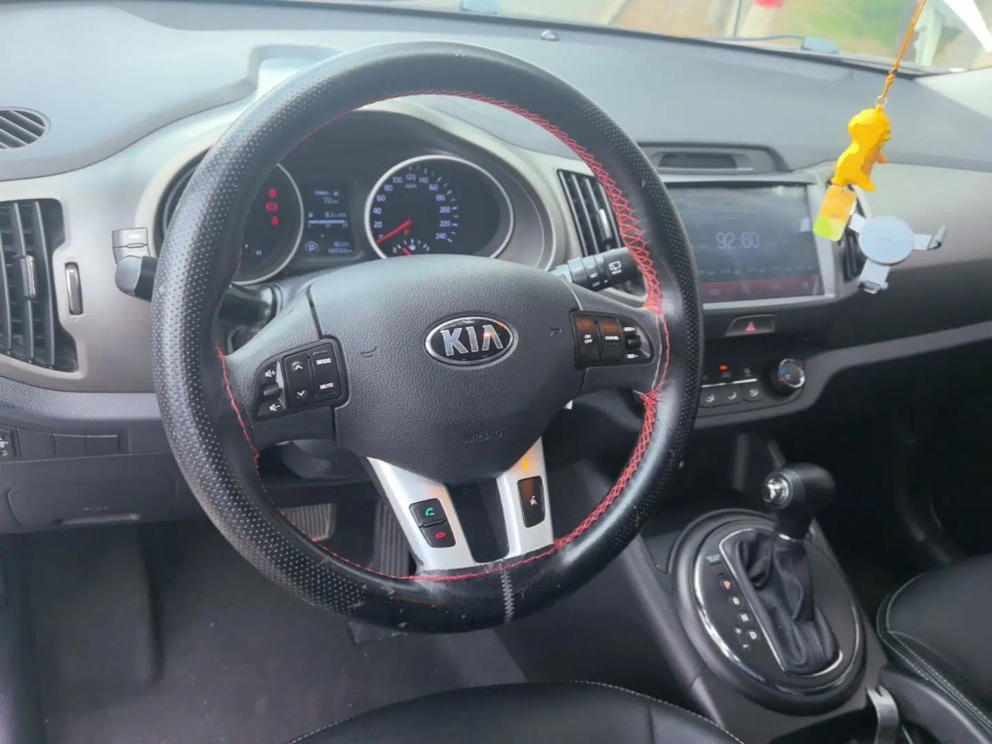Kia Sportage R 2016 2.0L Automatic Two-Wheel Drive GL — миниатюра 13