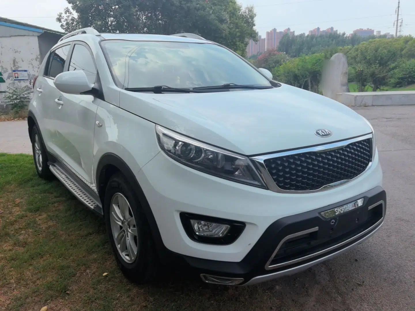 Kia Sportage R 2016 2.0L Automatic Two-Wheel Drive GL — миниатюра 3