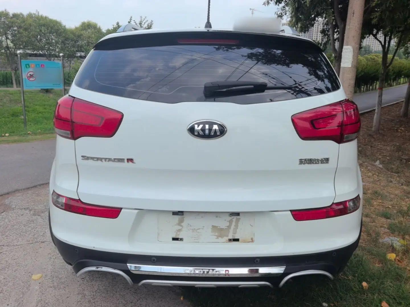 Kia Sportage R 2016 2.0L Automatic Two-Wheel Drive GL — миниатюра 5