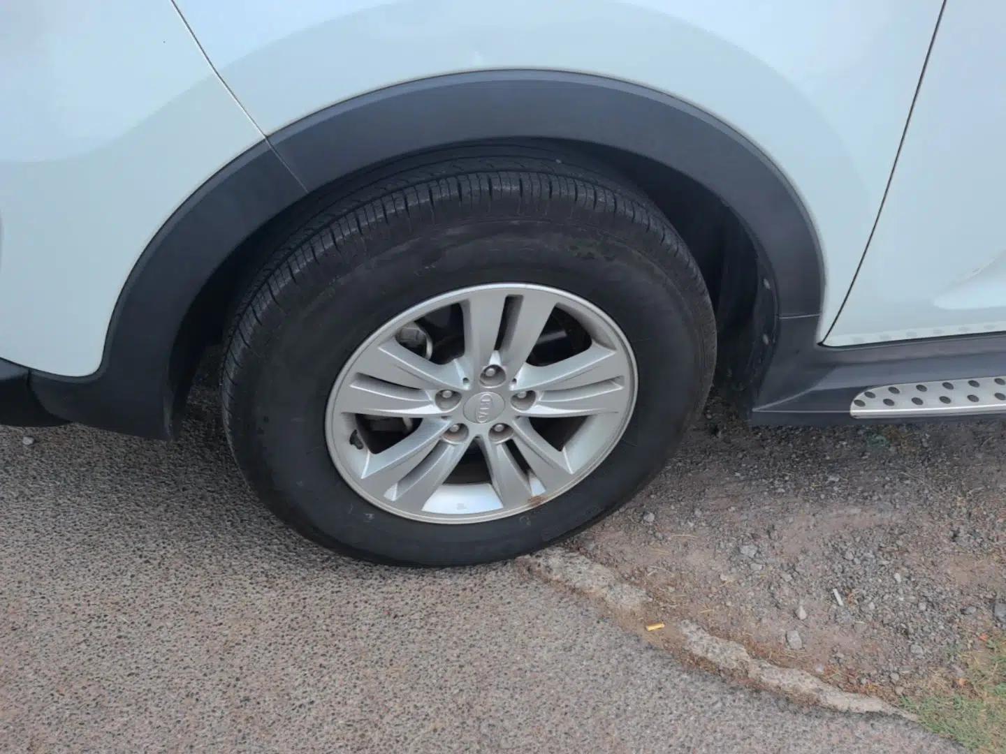 Kia Sportage R 2016 2.0L Automatic Two-Wheel Drive GL — миниатюра 10
