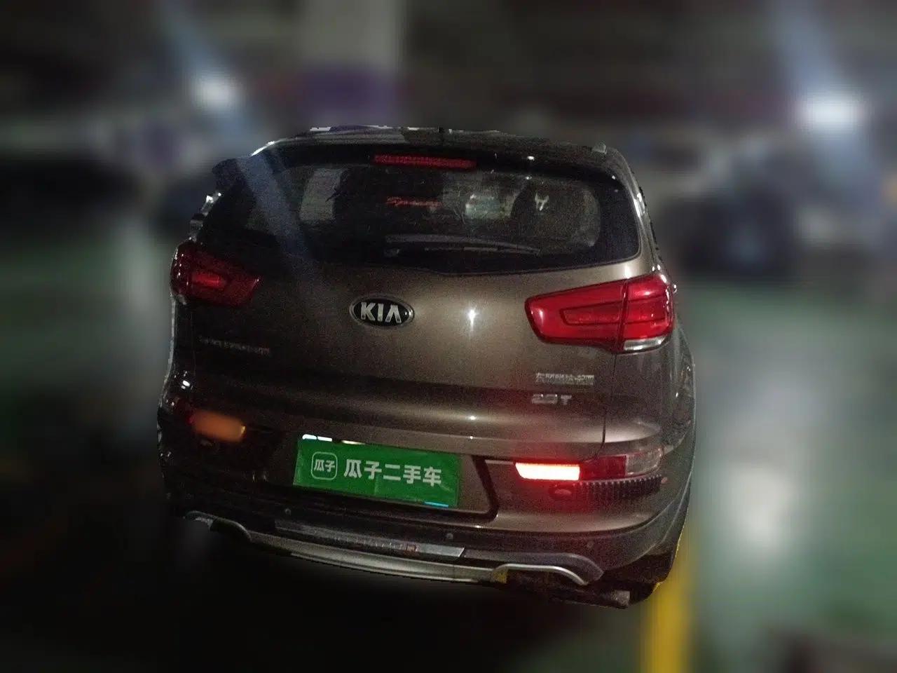 Kia Sportage R 2015 2.0L Automatic Two-Wheel Drive GL — миниатюра 5