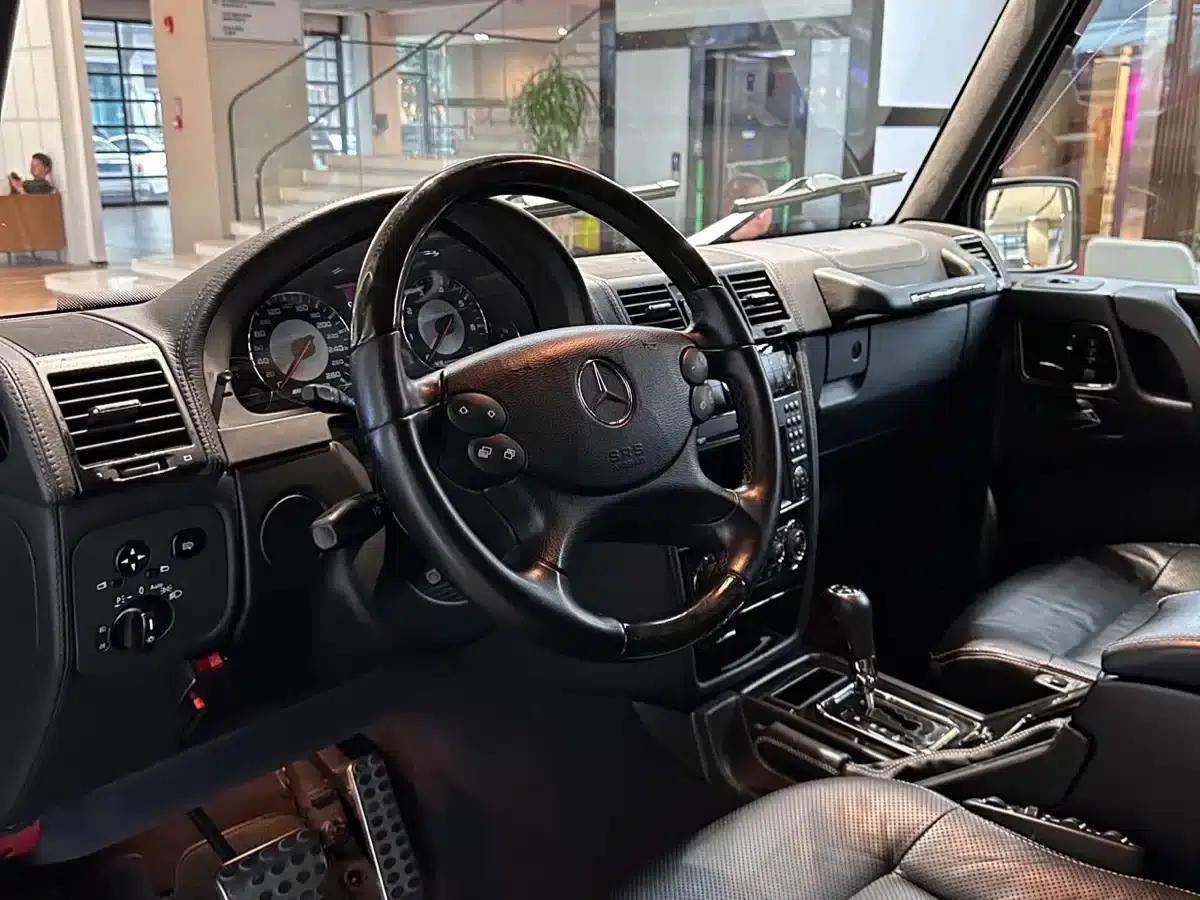 2009 Mercedes-Benz G-Class AMG 55 — миниатюра 5