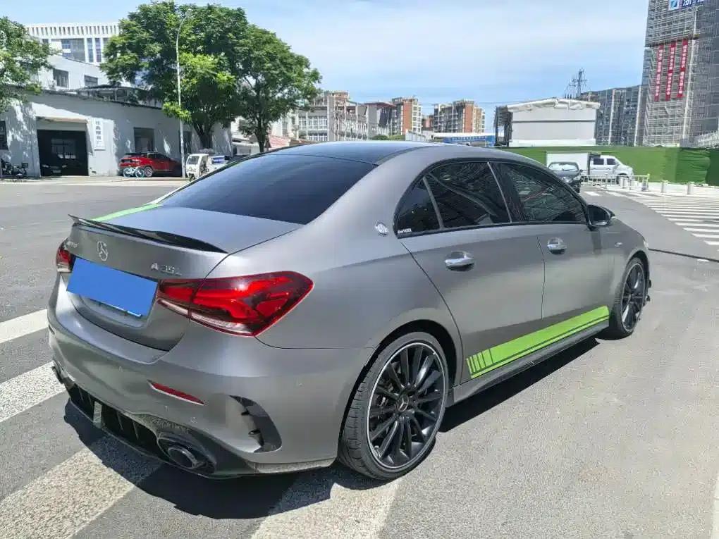 2021 Mercedes-Benz A-Class AMG A 35 L 4MATIC Midnight Edition — миниатюра 13