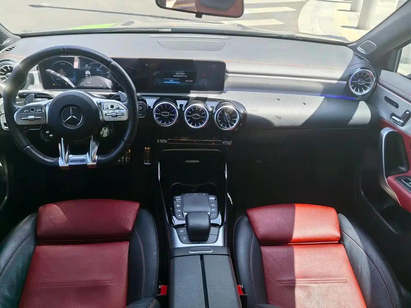 2021 Mercedes-Benz A-Class AMG A 35 L 4MATIC Midnight Edition — миниатюра 5