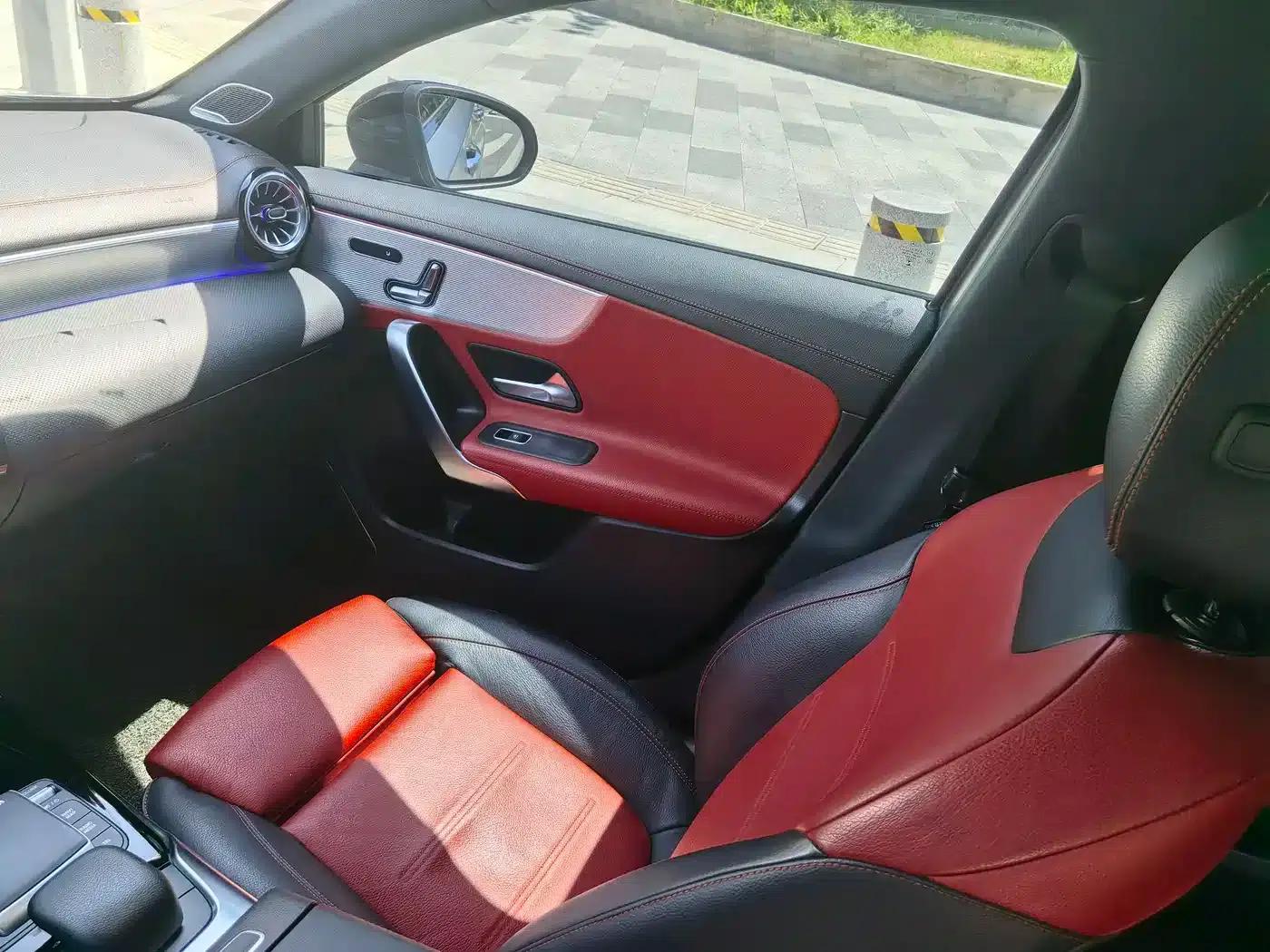 2021 Mercedes-Benz A-Class AMG A 35 L 4MATIC Midnight Edition — миниатюра 6